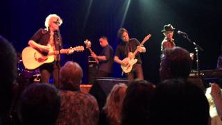 Ian Hunter and star studded cast do All the Young Dudes