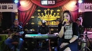 Download lagu The Balkiss Caffe - Waktu Dan Perhatian Cover-Fugie Rey mp3