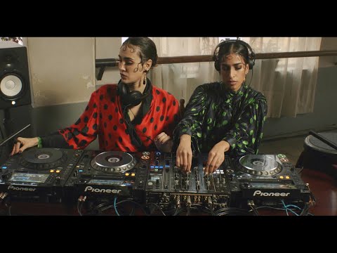 MËSTIZA @ Amor de Dios (Flamenco), España by Paripé Studio