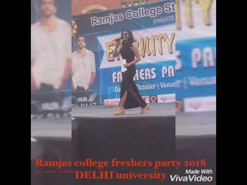 kanishka gola Ramjas coll...