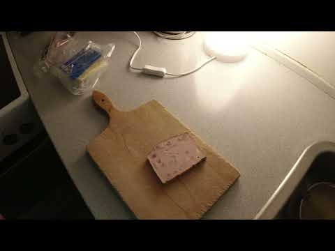 MongoTV_7072 - Min Natmad - Ristet LUKSUS TOAST Med TYSK LEBERKASE Med REMULADE - SPANSK SKINKE -OST