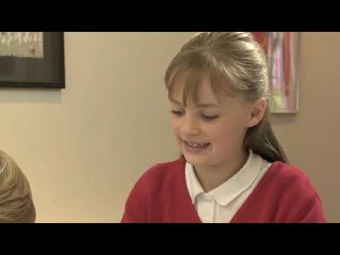 Family & Friends 2   |   Fluency DVD (Unit 1)