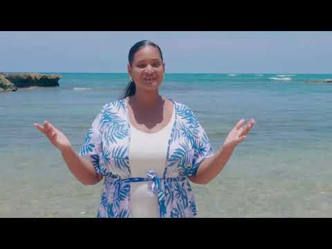 I SURRENDER ALL  | Dayhana Santos | (english version)  | 330 christian hymnals