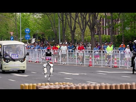 Video Thumbnail: China hosts humanoid robots in Beijing half marathon