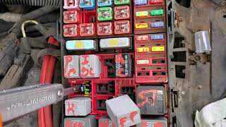 2006 Ford Crown Vic Fuel Pump Fuses, Fuel Pump Relay, Inertia Switch & Fuel Pump Driver Module