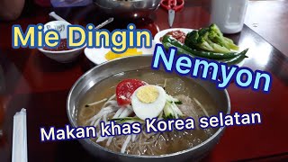 preview picture of video 'Mie Dingin Makanan Khas Di Korea Selatan'