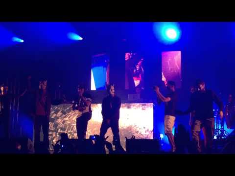 Tha Trickaz vient pour la fin du set de Chinese Man !!!