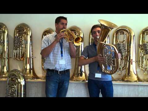Günther Reisegger und Dominik Ortmaier bei Miraphone spielen die Polka "Von Freund zu Freund"