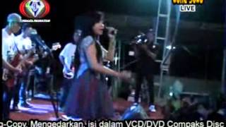 Download lagu Cinta Yang Palsu - Rere Amora - Wong Jowo Live Dawar Blandong New 2015 mp3