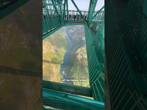 This bridge in China is a vacation hot spot