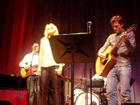 Ingó & Yohanna concert 2010 - Don't Go Breaking My Heart