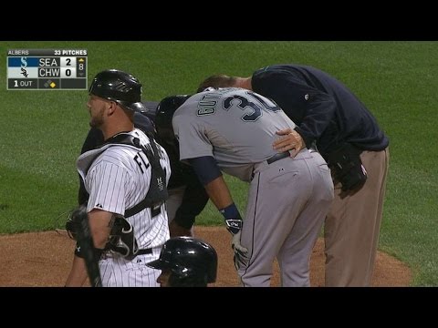 SEA@CWS: Gutierrez hit by pitch, later leaves