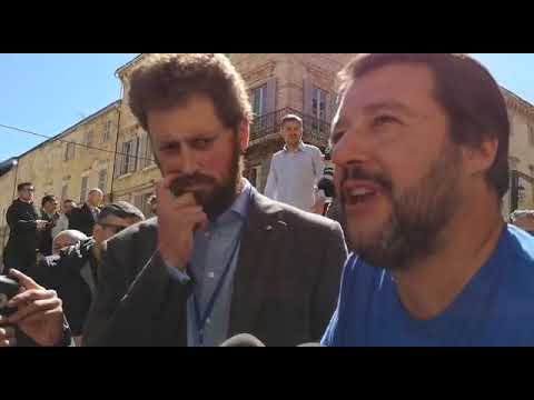 Salvini a Osimo in piazza del Comune