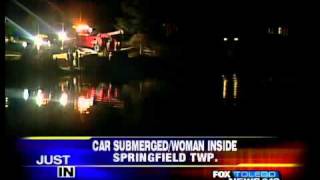 preview picture of video 'Woman in car submerged in pond dies'