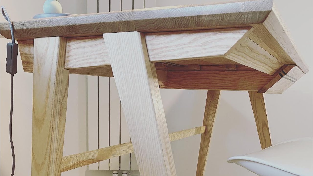 Watch Nowoczesne biurko drewniane z szufladą - jesion + dąb now Nowoczesne biurko drewniane z szufladą - jesion + dąb