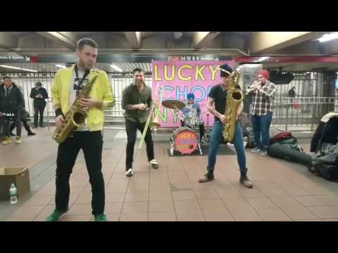 TOO MANY ZOOZ /LUCKY CHOPS  Funky town i feel good