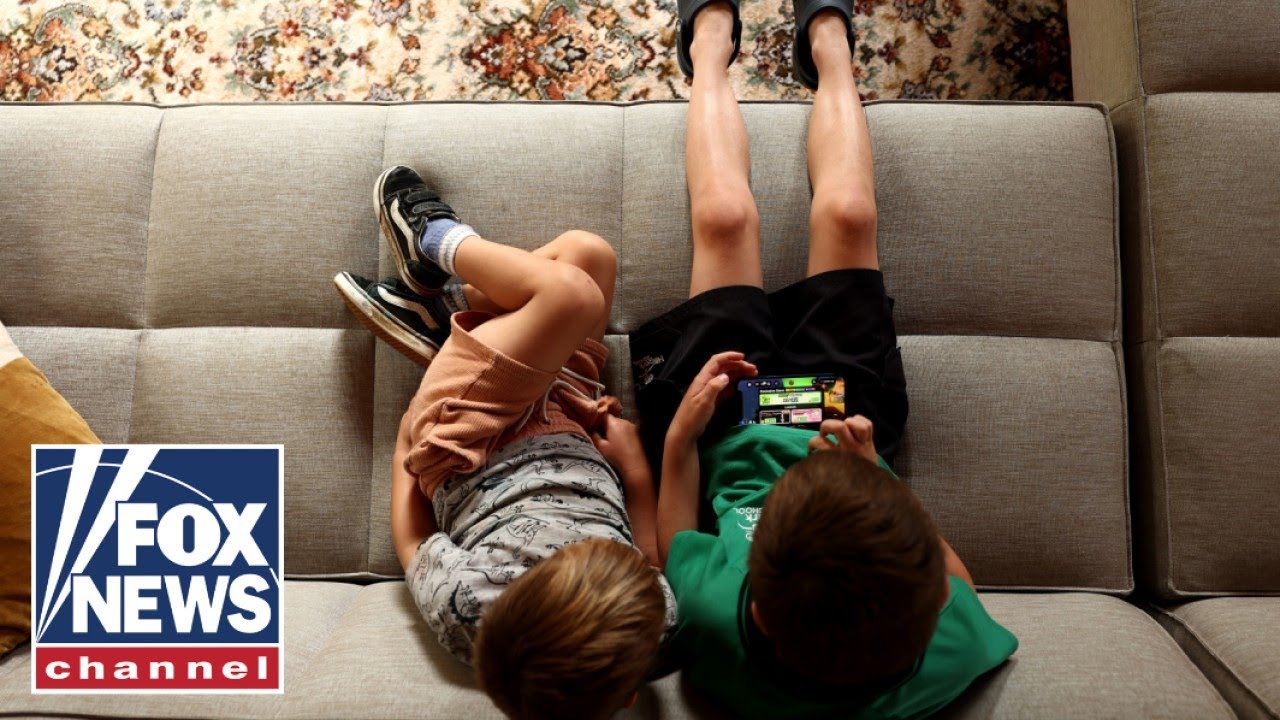 This state set to limit kids' social media use to 1 HOUR per day