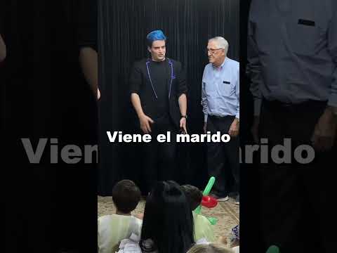 La abuela se marea con tanta indicación ???? #Mago #Comedia #Humor #MagiaComica 
