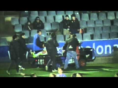 Carlos Calvo se rompe la nariz en el Barça B 0 Hércules 1