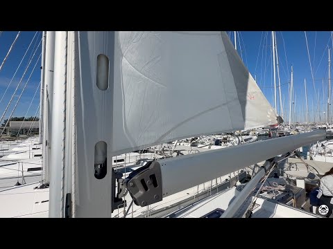 How to roll out a furling main sail