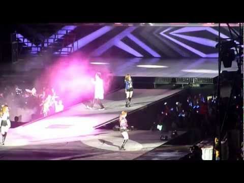 121123 SMTOWNSG-TTS & EXO- DJ GOT US FALLIN' IN LOVE