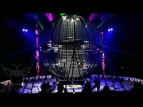 Me Muero En Mi Moto - El Globo De La Muerte | @Monkey_Stunt