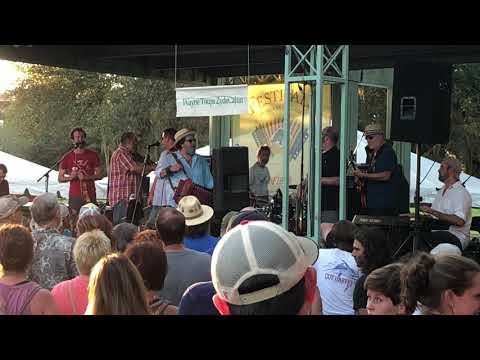 Festivals Acadiens 2018: Wayne Toups & ZydeCajun - "J'etais au Bal"