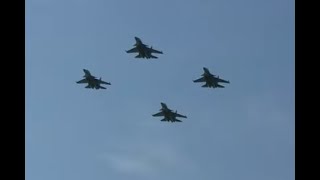 Download lagu FORMASI SU30MKM MELINTASI DRAWBRIDGE KUALA TERENGGANU OGOS 2021 mp3