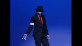 Michael Jackson - Dangerous - Live at the Apollo, 2002 - Enhanced by HappyLee