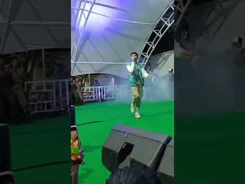 Vicky salamor stolking Instagram