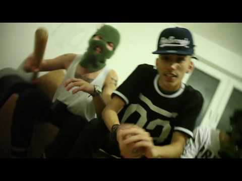 AMULY - GATA (Videoclip Oficial)