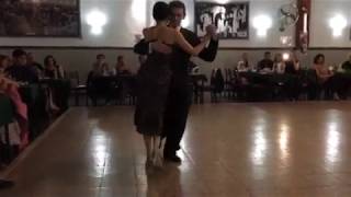Video thumbnail for Juan Amaya y Valentina Garnier en La Baldosa. Tango Por que razón, D'Arienzo (21/Sep/18)