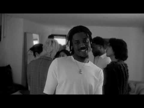 KeepVibesNear - In Your Eyes (feat. Jay Lewn) (Official Music Video)