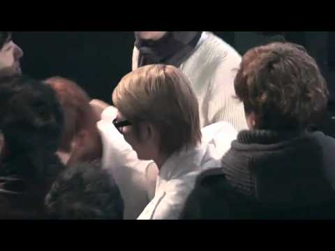 101209~GDA2010~Leeteuk and Heechul hugging