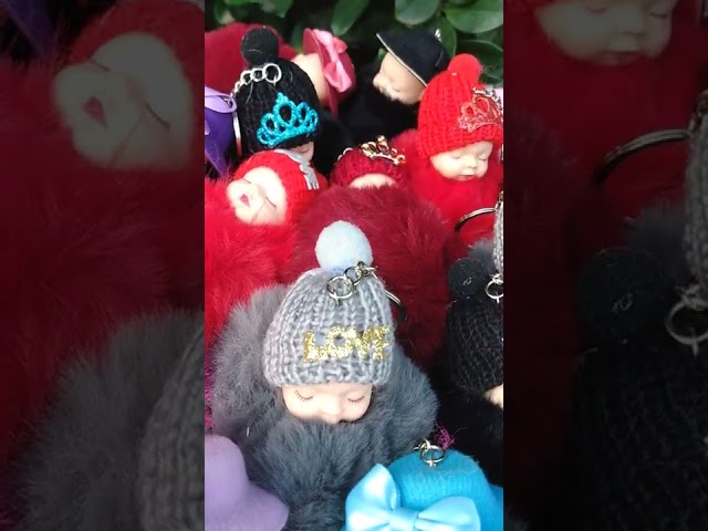 Vídeo relacionado con GUDOTRA 36 Piezas Llaveros infantiles de Animales Regalos Cumpleaños Niños Colegio Llaveros de Silicona Detalles Cumpleaños Niños