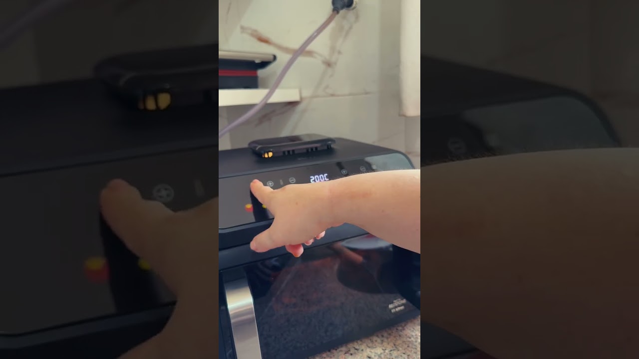 Miniatura da avaliação em vídeo de Fritadeira Elétrica Philco Jumbo 7.2L 1800W Preto Inox