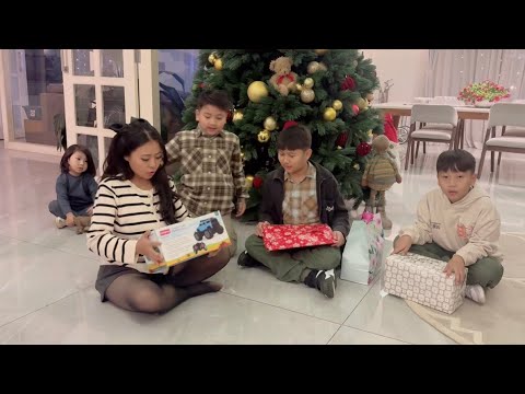 ADVENTURES OF ANNA & TOCA