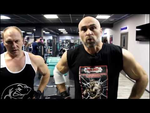 Pozostawia ciężar kulturystyki Ćwiczenia mięśni piersiowych na w domu, aby kobiety wideo