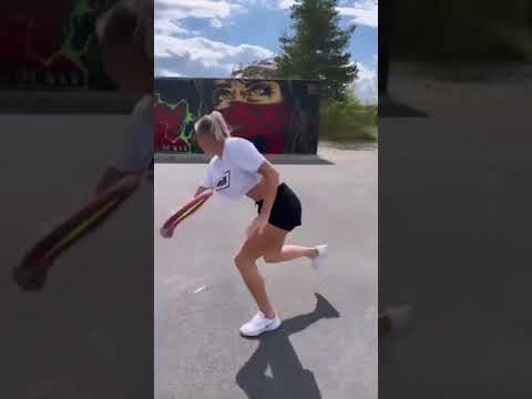 Which one do you prefer? 🤔 (@anakuparev)