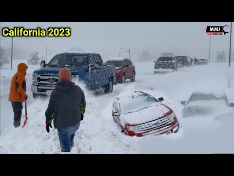 California is buried in record snow! Winter storm in Lake Tahoe, Mammoth Mountain, Truckee