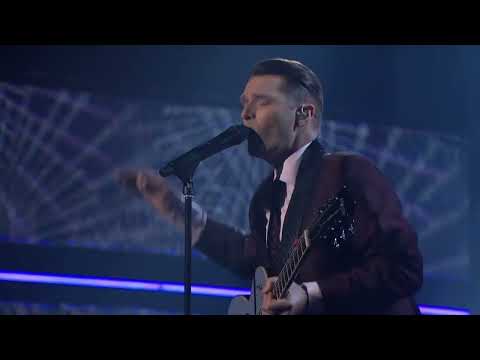 Runaway (Del Shannon Cover) - Under the Streetlamp ft Brandon Wardell