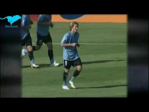 Diego Forlan in  URUGUAY Vs  Bolivia on 13/ 10/2007