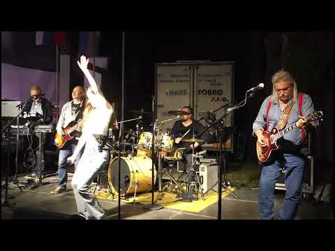 Retrock Party Band - Hot Stuff