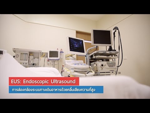 ผู้หญิงซื้อเชื้อโรคใน Grodno วางค้อนของ ธ อร์สำหรับผู้หญิงและผู้ชาย