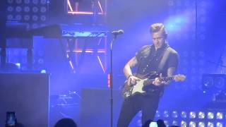 McFly at the Royal Albert Hall - Walk In The Sun