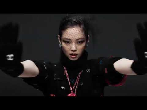 Artist and House ambassador JENNIE - CHANEL Coco Neige 2021/22 collection