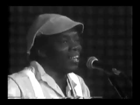 Milton Nascimento, Nos bailes da vida, ao vivo.