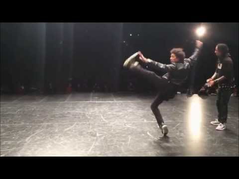 Les Twins(Laurent) vs Joe Styles|Battle in Las Vegas|WORLD OF DANCE