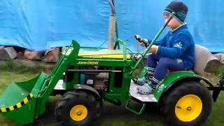 John Deere tractor for children 3
