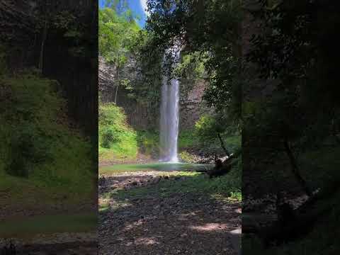 El Salto de las Palmas es una impresionante cascada ubicada en la provincia de Veraguas, en Panamá.